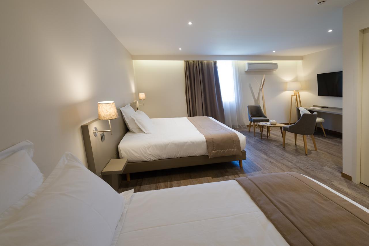 La Sorelle Hotel Golf Et Restaurant Villette-sur-Ain Экстерьер фото